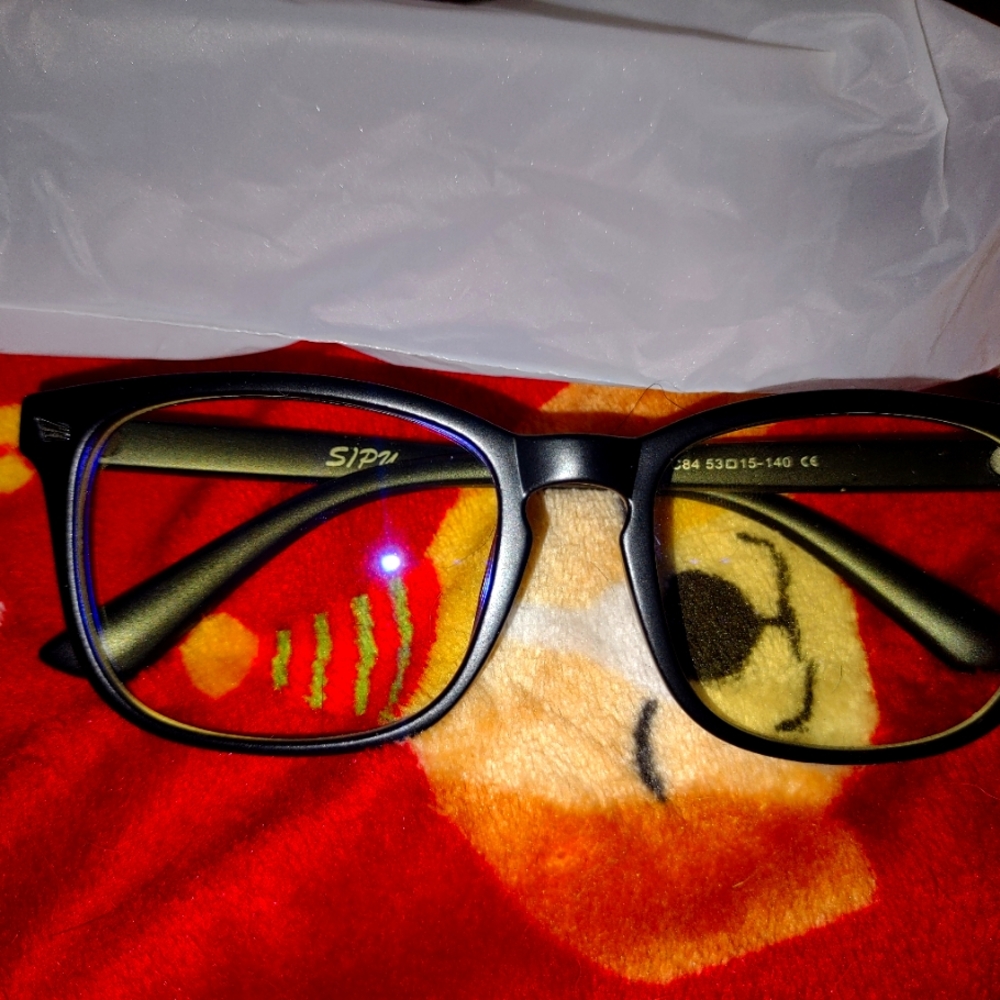 Blue light glasses